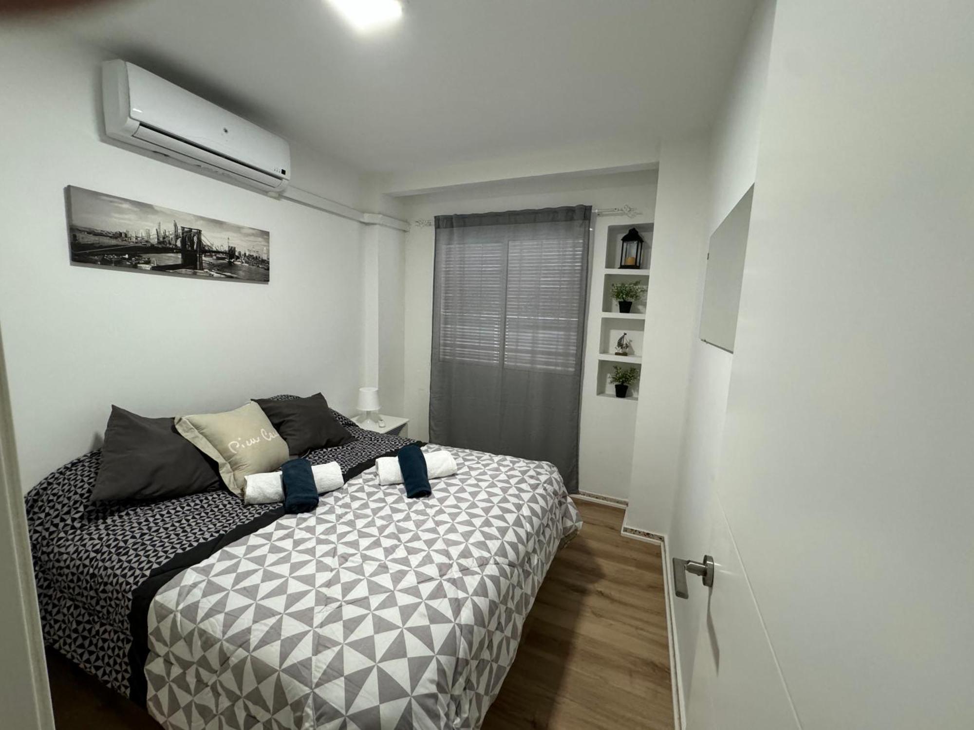 Malaga Beach, Pedregalejo Apt.4/6 2 Hab. Luaran gambar