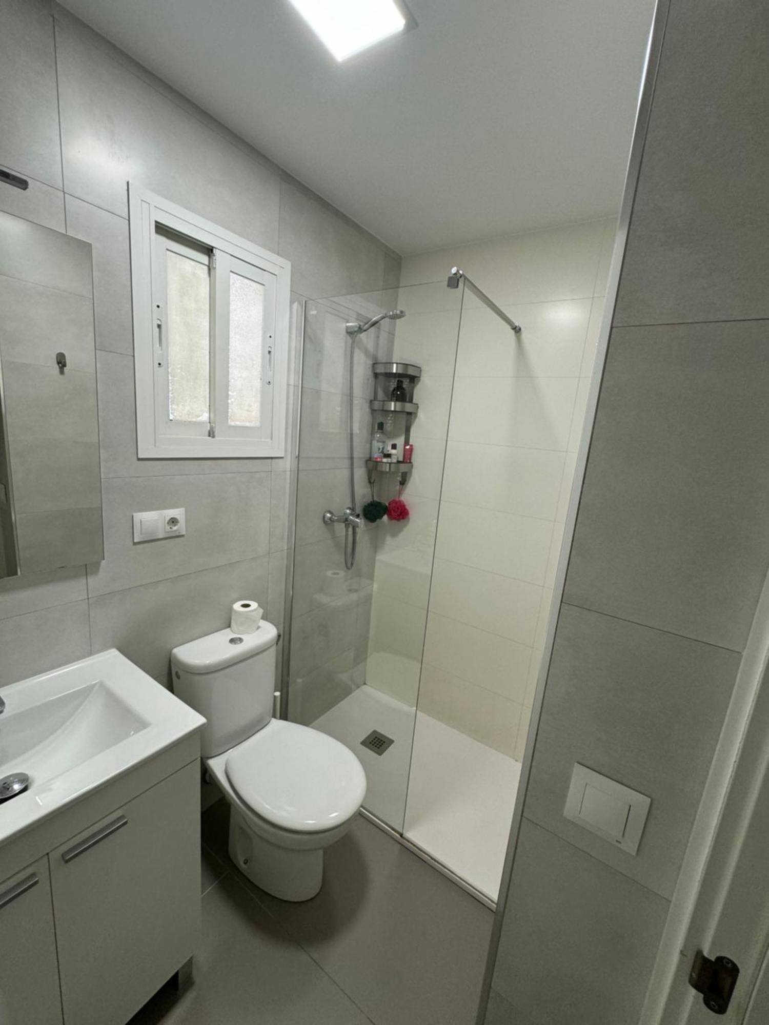 Malaga Beach, Pedregalejo Apt.4/6 2 Hab. Luaran gambar