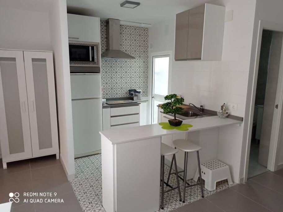 Malaga Beach, Pedregalejo Apt.4/6 2 Hab. Luaran gambar